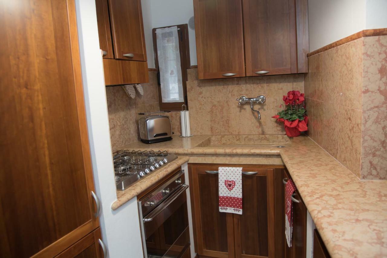 Casa Vacanze Corte Dei Dami Caprino Veronese Buitenkant foto
