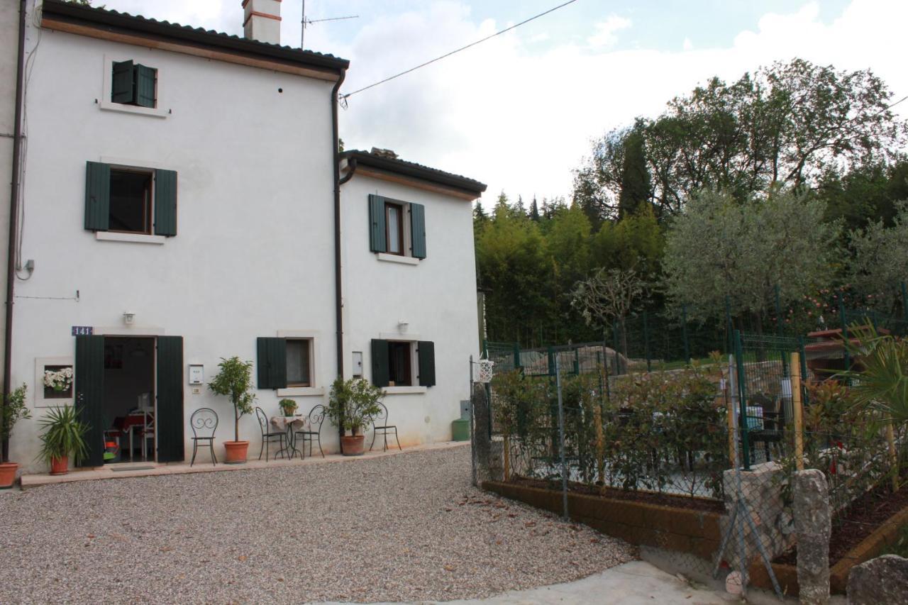 Casa Vacanze Corte Dei Dami Caprino Veronese Buitenkant foto